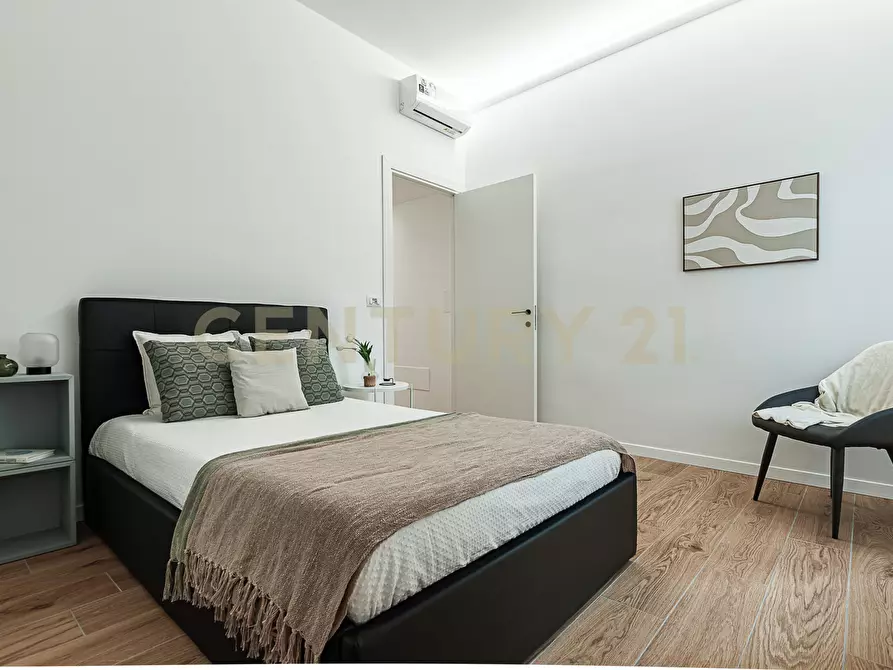 Immagine 26 di Appartamento in vendita  in Via Lampedusa a Roma