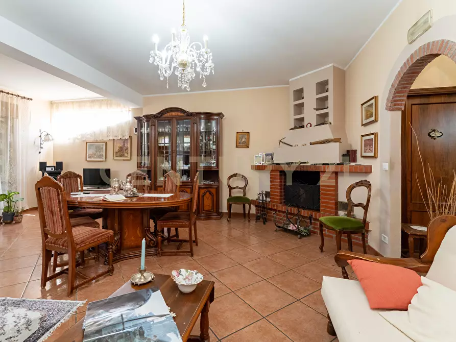 Immagine 12 di Villa in vendita  in Via Libertà 1 a Mascalucia