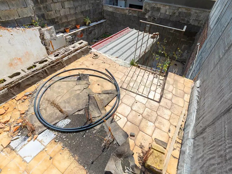 Immagine 19 di Casa indipendente in vendita  in Via Duca di Massa 17/19 a Aci Castello