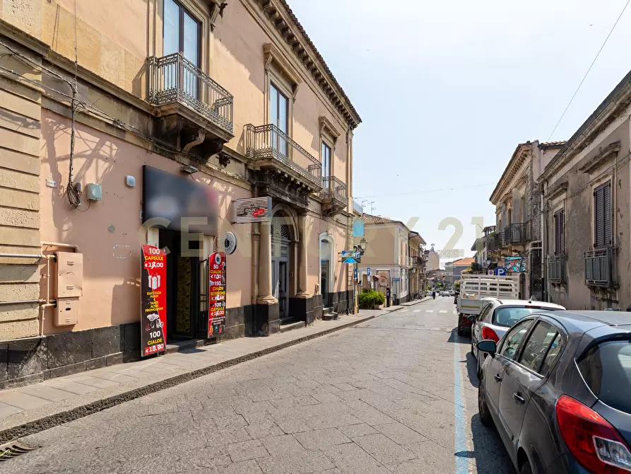 Immagine 35 di Casa indipendente in vendita  in Via Giuseppe Garibaldi 68-70-72 a Nicolosi