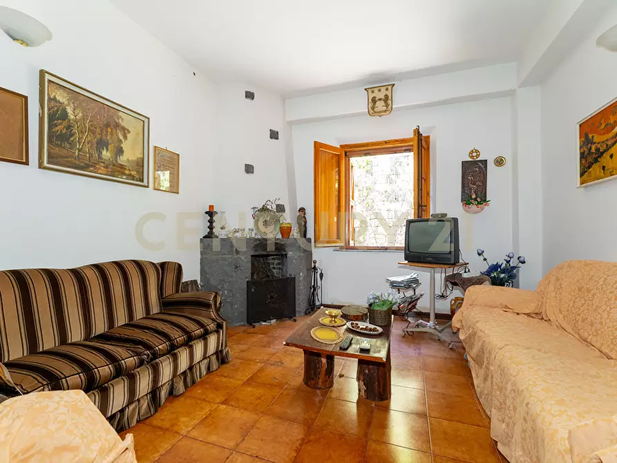 Immagine 33 di Villa in affitto  in Strada Regionale Mareneve SNC a Linguaglossa