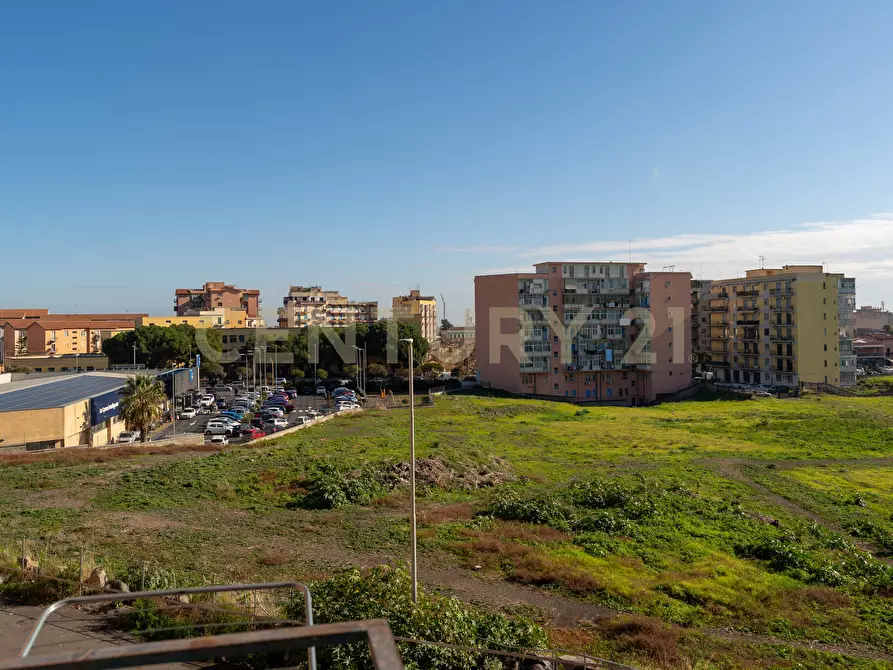 Immagine 30 di Appartamento in vendita  in Via dei Piccioni 9 a Catania