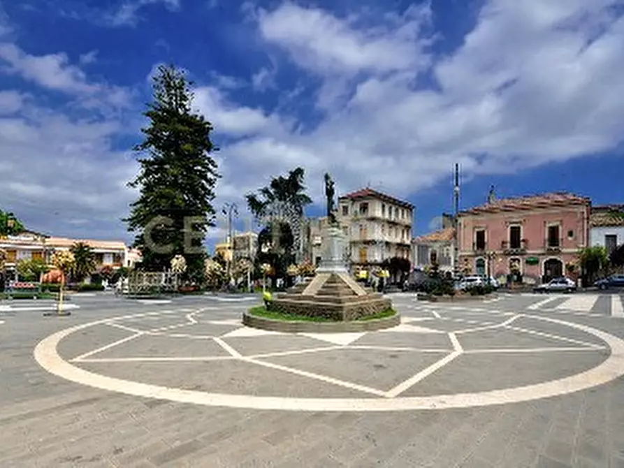 Immagine 1 di Bar / Ristorante in vendita  in Piazza Sant’Alfio a Trecastagni