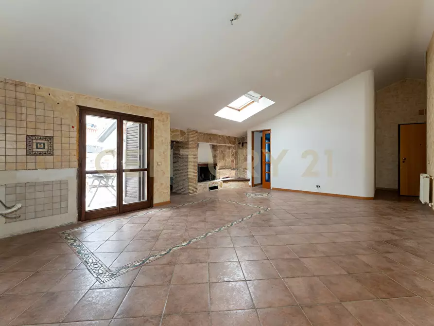 Immagine 1 di Quadrilocale in vendita  in Via Macello 86 a San Giovanni La Punta