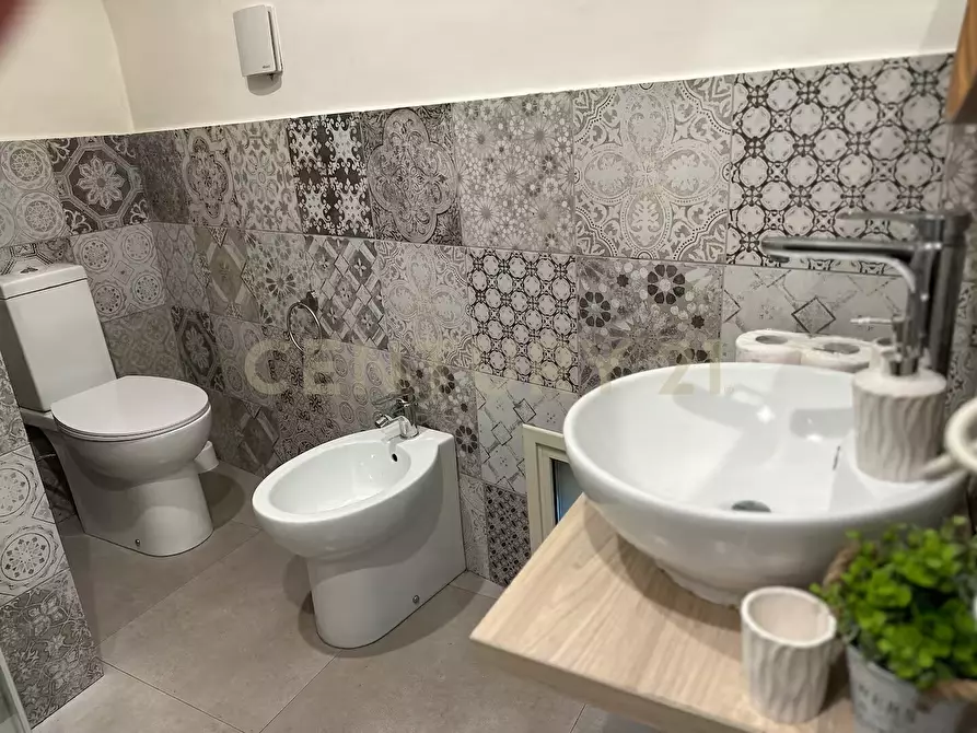 Immagine 30 di Loft/Open space in vendita  in Via Cristoforo Colombo 34 a Catania