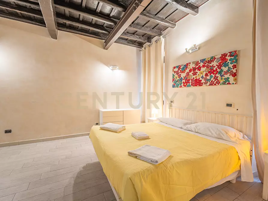 Immagine 26 di Trilocale in vendita  in Via Urbana 80 a Roma