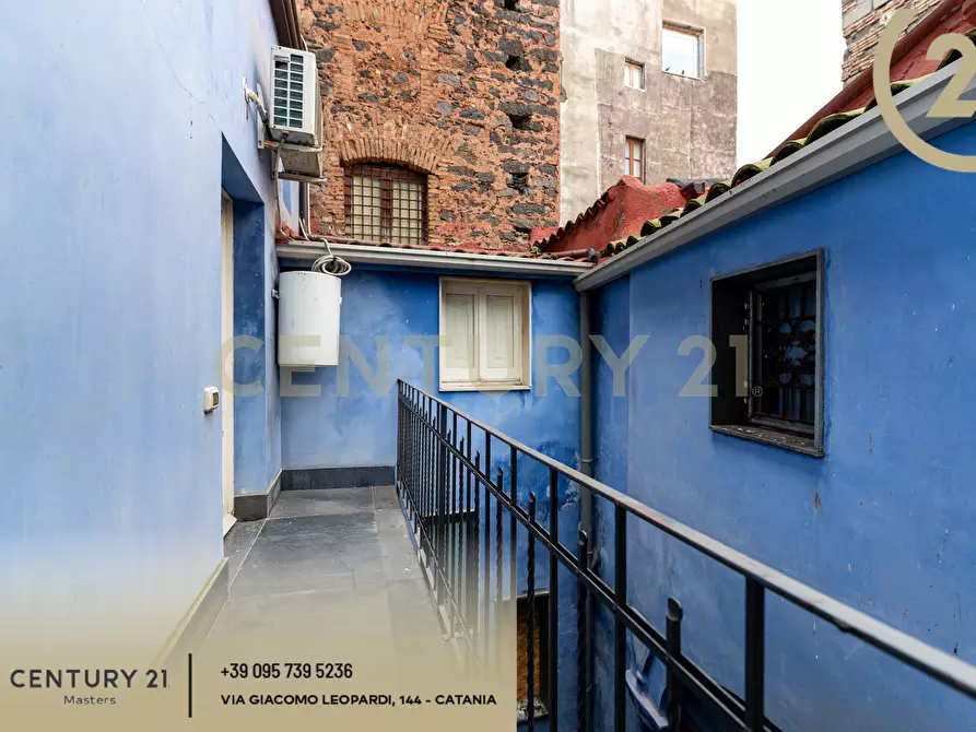 Immagine 34 di Casa indipendente in vendita  in Via Zaccà Rosolia 11 a Catania