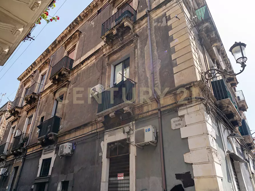 Immagine 22 di Quadrilocale in vendita  in Piazza Miracoli 2 a Catania