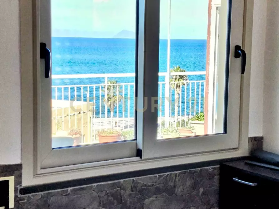 Immagine 21 di Quadrilocale in vendita  in Via Tripoli 134 a Capo D'orlando