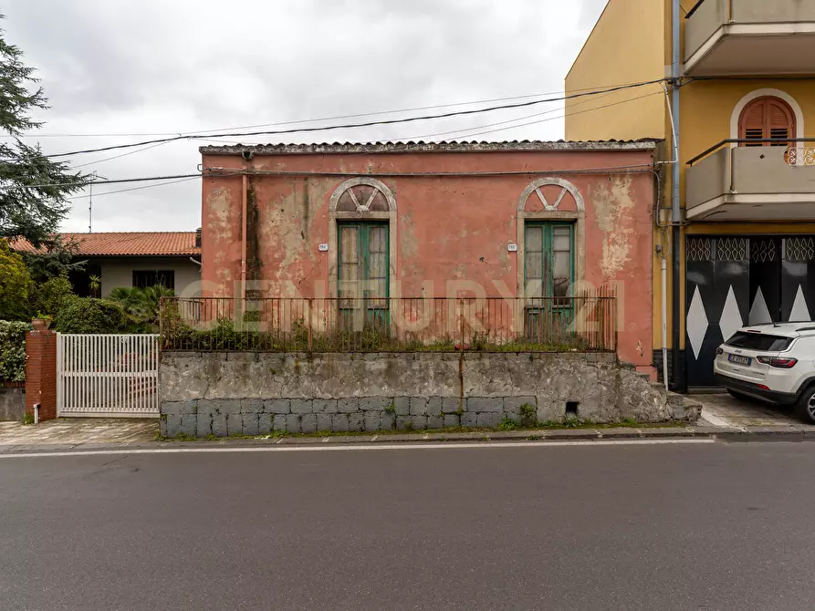 Immagine 104 di Casa indipendente in vendita  in Via Armando Diaz 262 a Zafferana Etnea