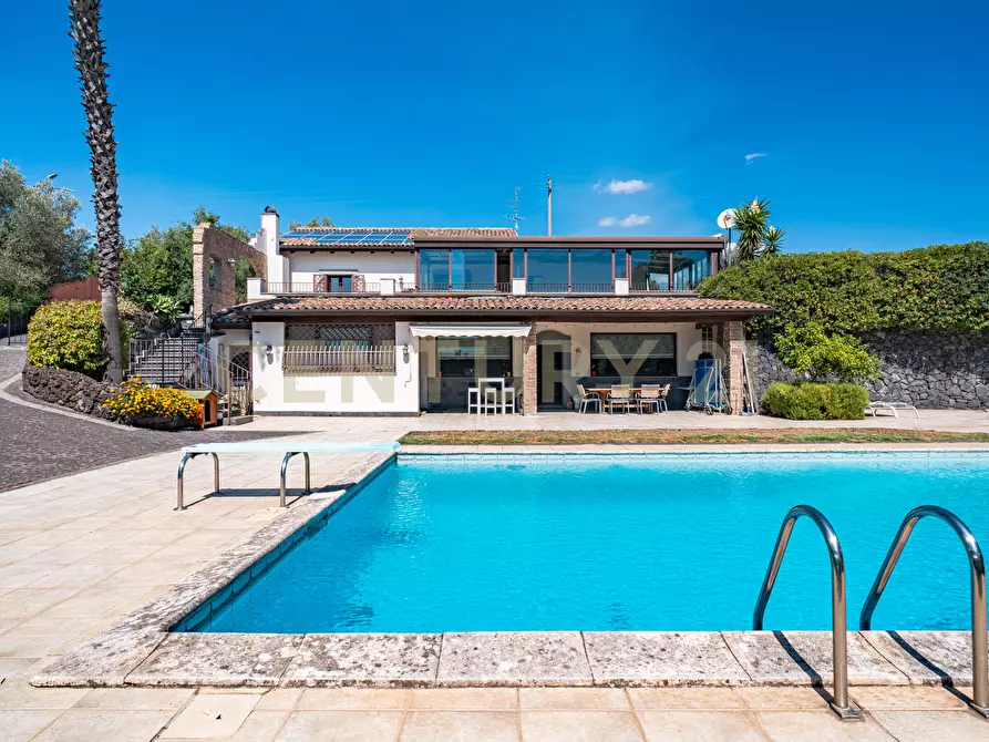 Immagine 6 di Villa in vendita  in Via Fisichelli a San Giovanni La Punta