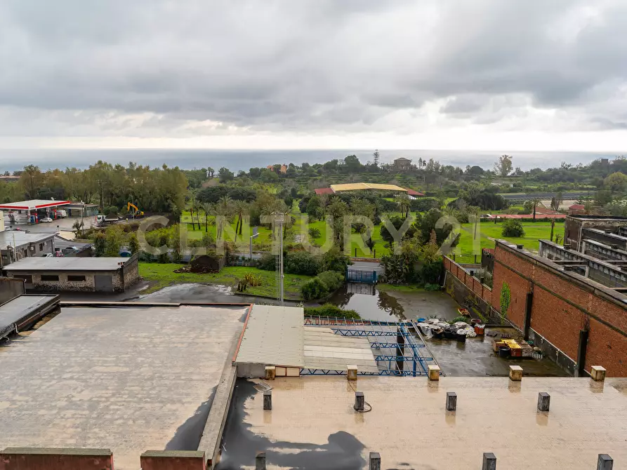 Immagine 35 di Palazzo in vendita  in Via delle Terme 78 a Acireale