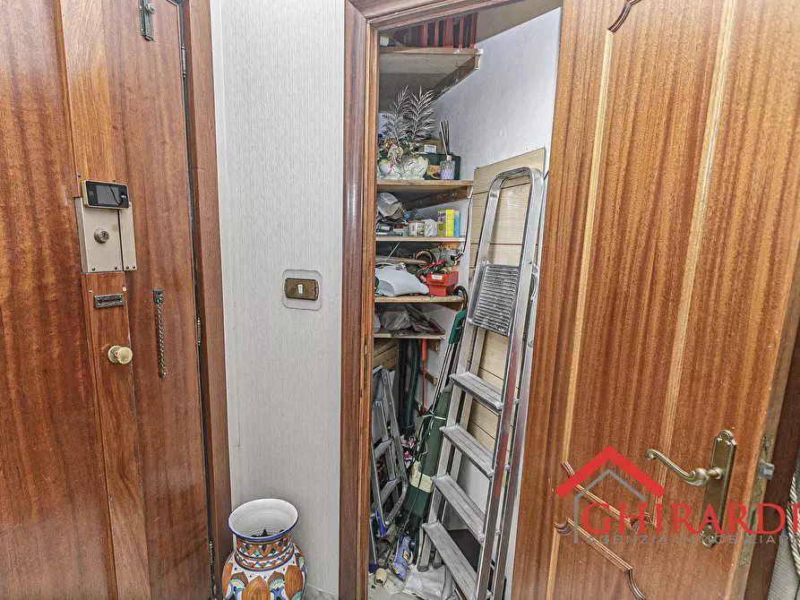 Immagine 31 di Quadrilocale in vendita  in Via Luigi Galvani 24 a Genova