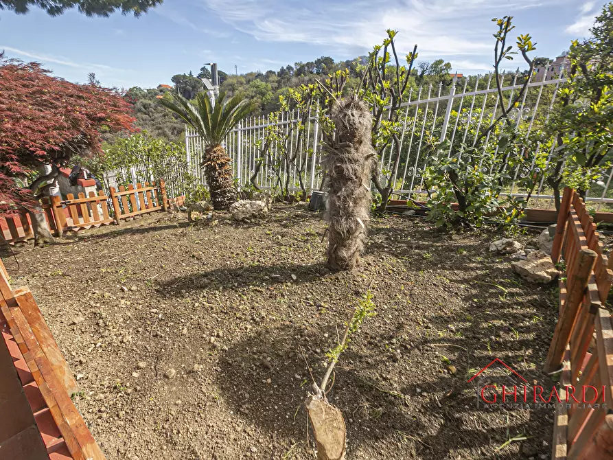 Immagine 91 di Villa in vendita  in VIA PECORILE a Celle Ligure