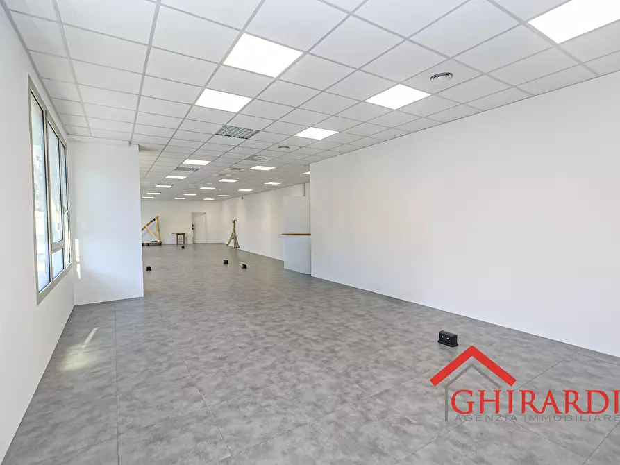 Immagine 24 di Ufficio in affitto  in Via Enrico Albareto 21 a Genova