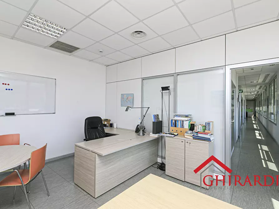 Immagine 9 di Ufficio in vendita  in Via delle Nuove Tecnologie Enrico Albareto 21 a Genova