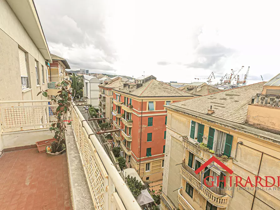 Immagine 32 di Trilocale in vendita  in VIA DELL'INSURREZIONE 12A a Genova