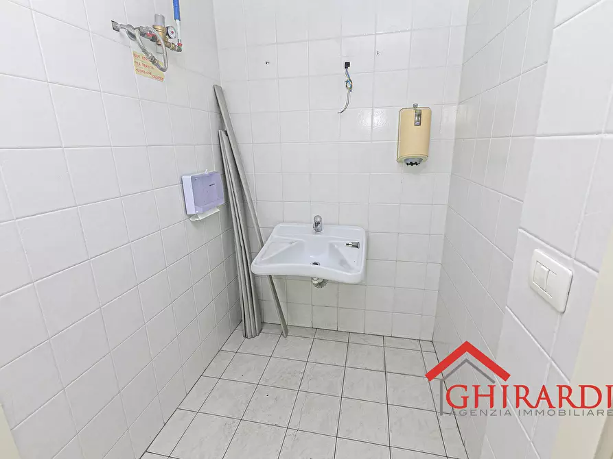 Immagine 27 di Ufficio in affitto  in Via Angelo Scarsellini 119 a Genova