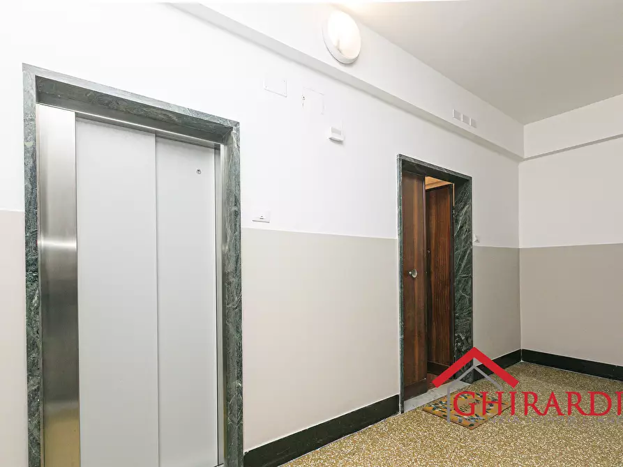 Immagine 36 di Quadrilocale in vendita  in Via Michele Erede 71 a Genova