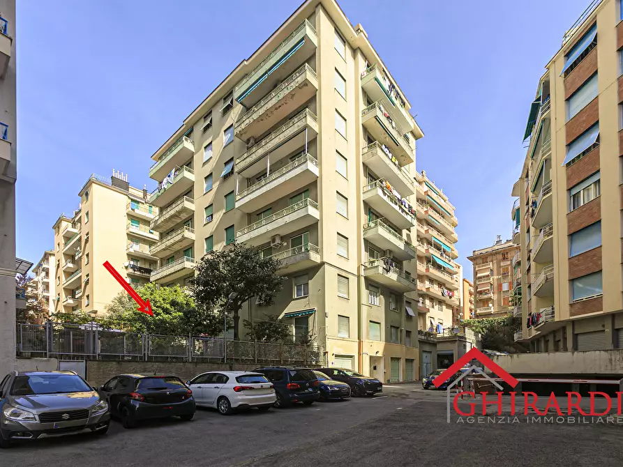 Immagine 38 di Quadrilocale in vendita  in Via Michele Erede 71 a Genova