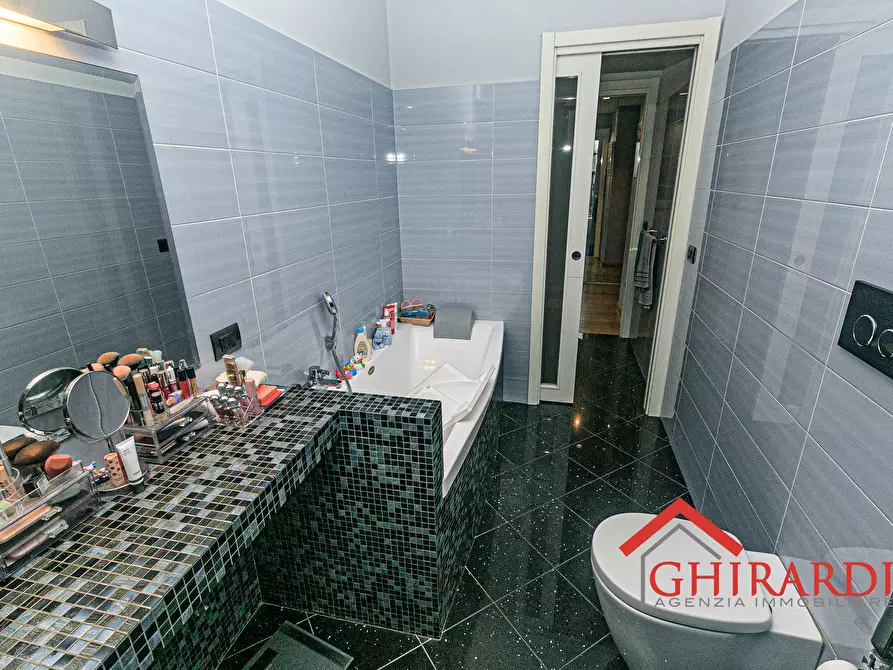 Immagine 26 di Trilocale in vendita  in VIA BRISCATA 33 a Genova