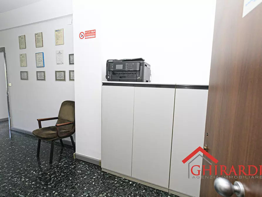 Immagine 3 di Ufficio in vendita  in VIA ERIDANIA 8 a Genova