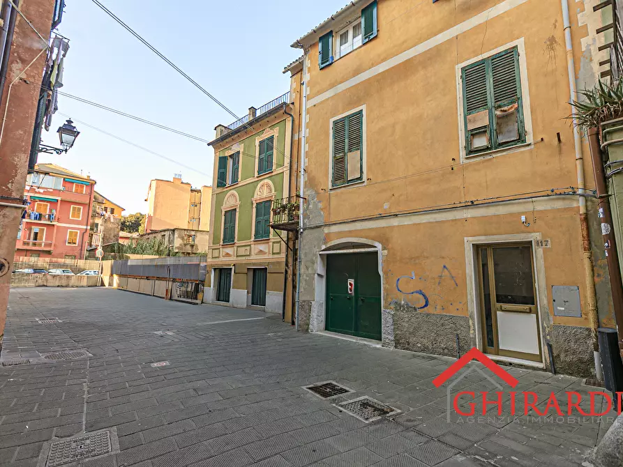 Immagine 24 di Bilocale in affitto  in Via Paglia 117 a Genova