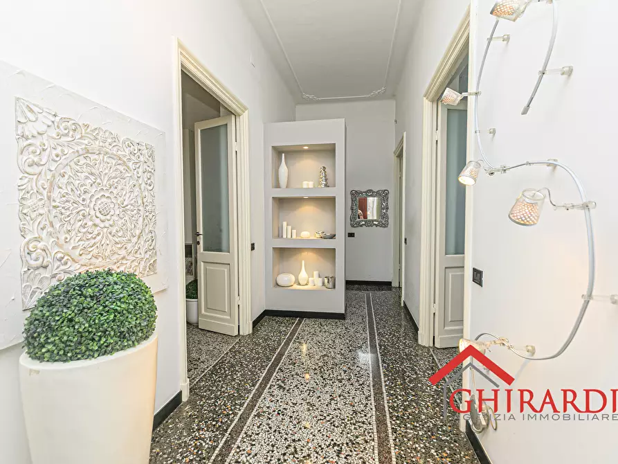 Immagine 4 di Pentalocale in vendita  in PIAZZA BONAVINO 11 a Genova