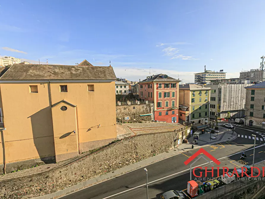 Immagine 28 di Trilocale in vendita  in VIA CHIARAVAGNA 7 a Genova