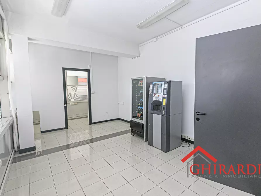 Immagine 8 di Ufficio in affitto  in Via Angelo Scarsellini 119 a Genova