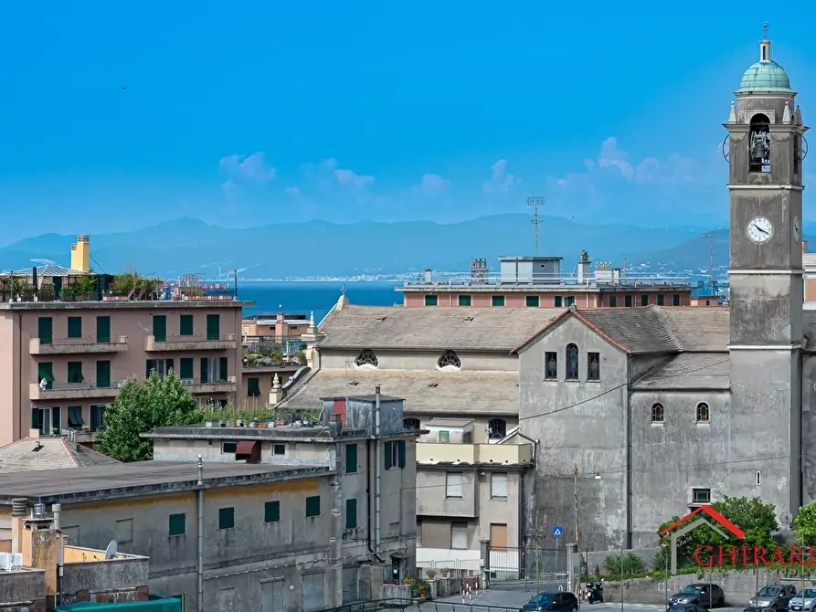 Immagine 31 di Bilocale in vendita  in Via Chiaravagna 28 a Genova