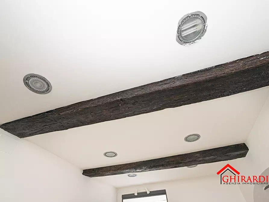 Immagine 21 di Locale commerciale in affitto  in VIA VADO 17R a Genova