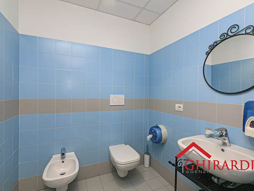 Immagine 19 di Ufficio in vendita  in Via delle Nuove Tecnologie Enrico Albareto 21 a Genova