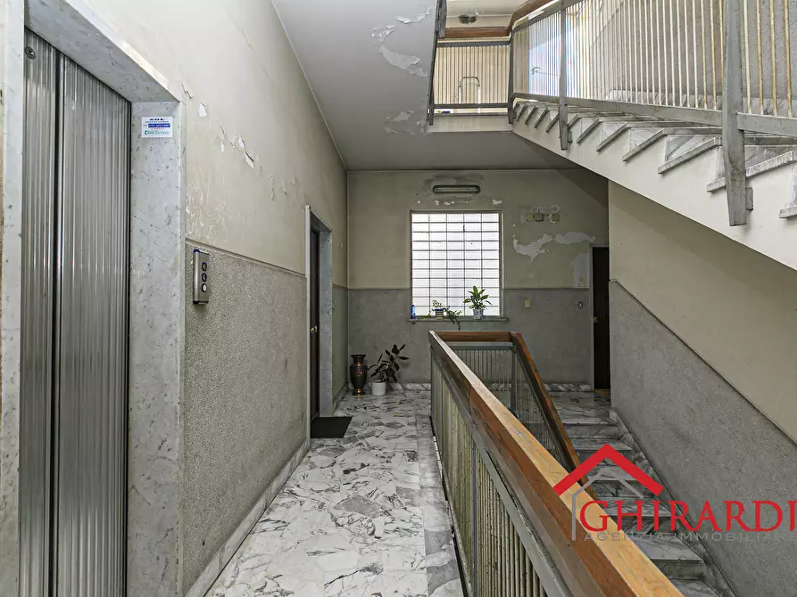 Immagine 45 di Bilocale in vendita  in Piazza Silvio Arrivabene 7a a Genova