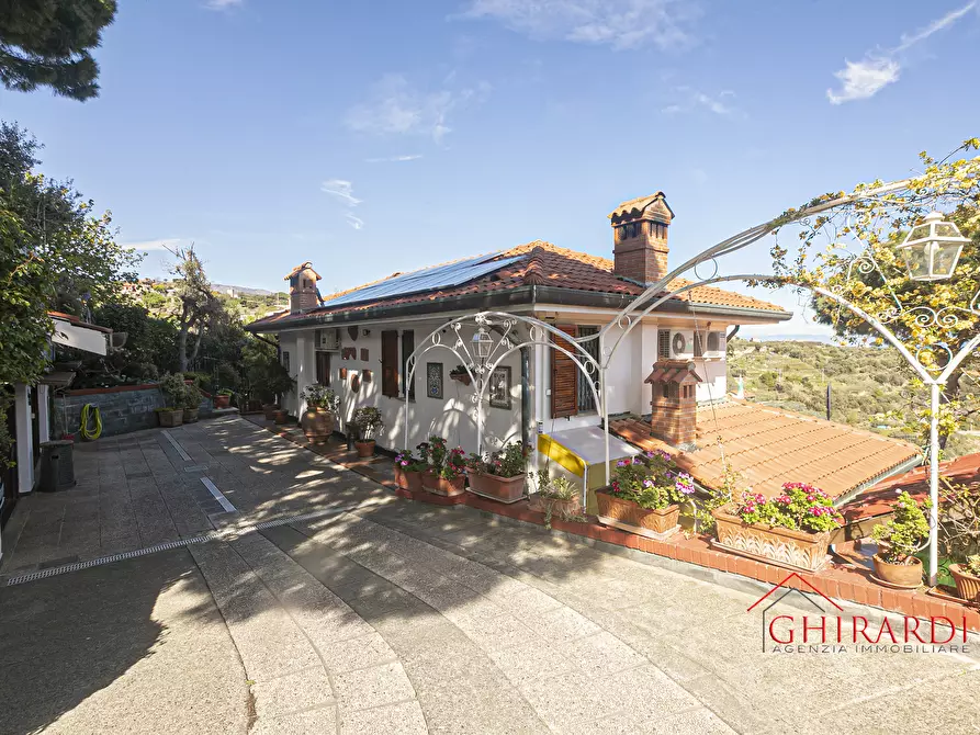 Immagine 99 di Villa in vendita  in VIA PECORILE a Celle Ligure