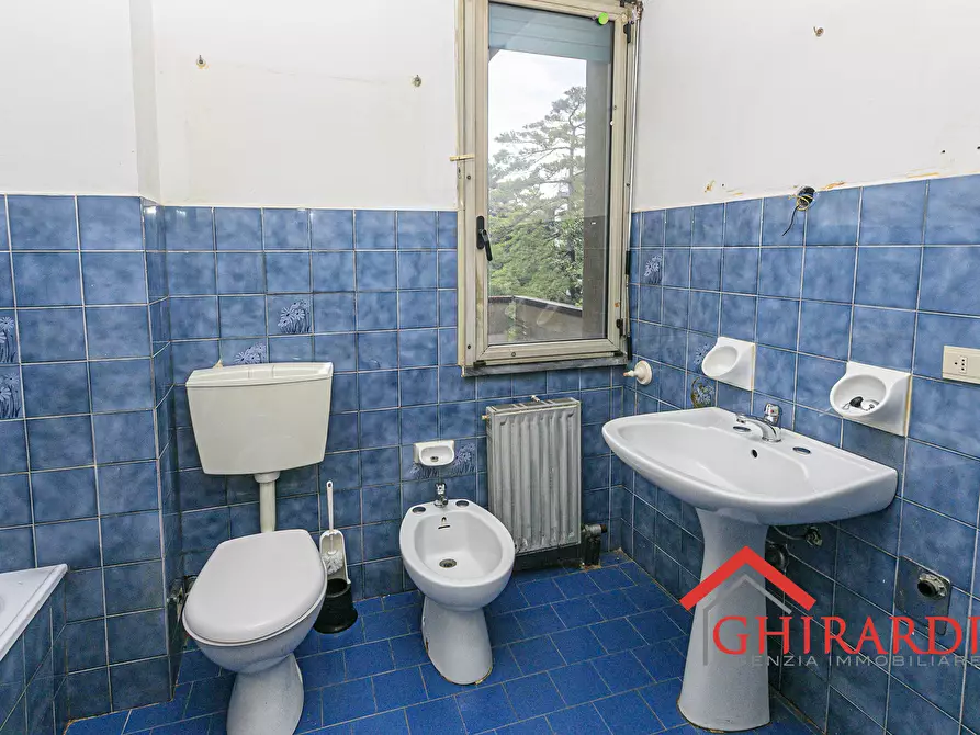 Immagine 22 di Trilocale in vendita  in VIA BORZOLI 54B a Genova