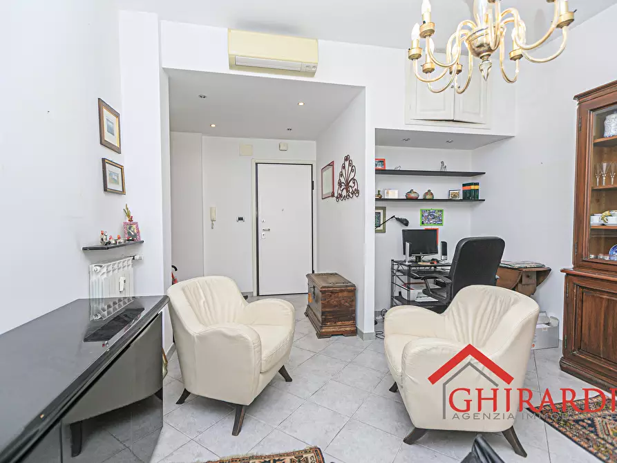 Immagine 6 di Bilocale in vendita  in VIA GINO CAPPONI 11 a Genova