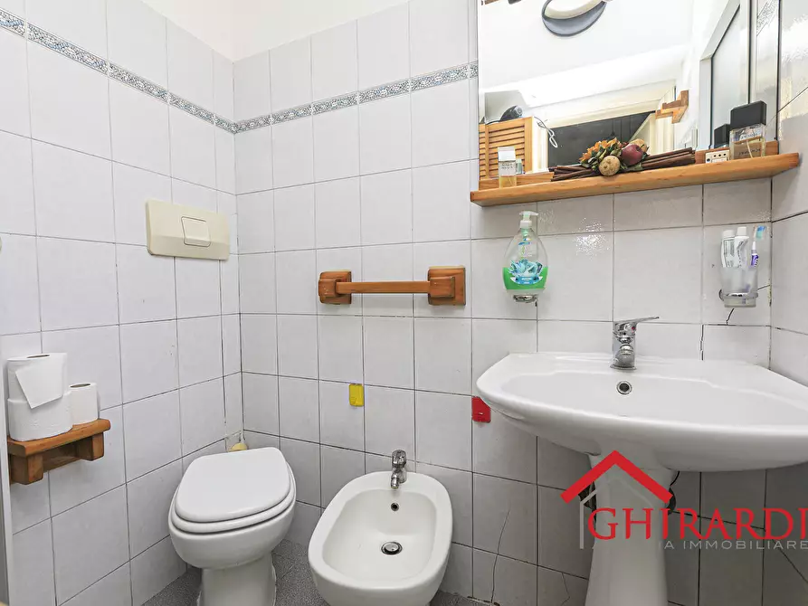 Immagine 26 di Trilocale in vendita  in Via Pier Domenico da Bissone 4 a Genova