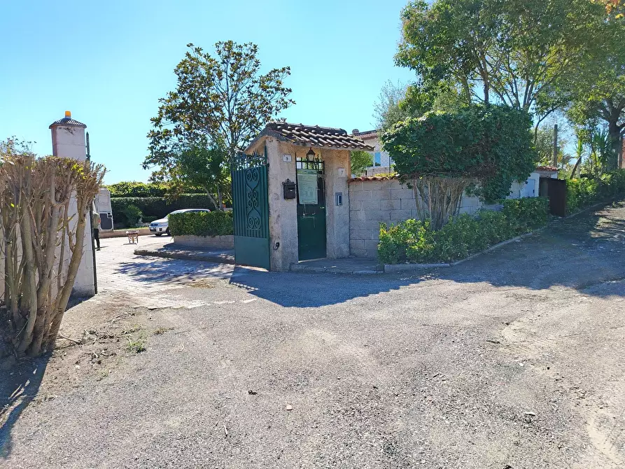 Immagine 34 di Villa in vendita  in Via Mentana 9 a Nettuno