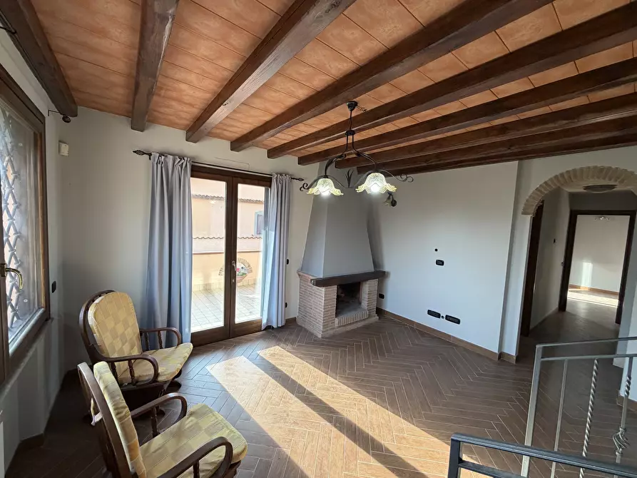 Immagine 26 di Villa in vendita  in Via Dora Baltea a Ardea