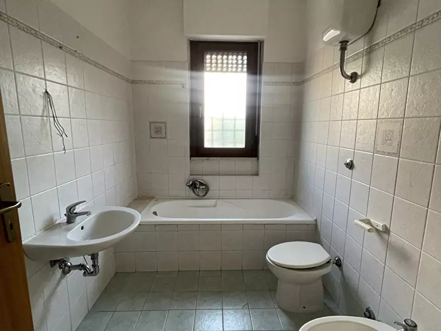 Immagine 14 di Trilocale in vendita  in Via Cannucciari 1 a Nettuno