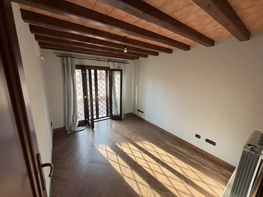 Immagine 29 di Villa in vendita  in Via Dora Baltea a Ardea