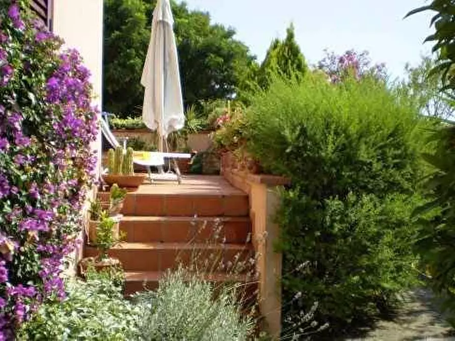 Immagine 9 di Casa indipendente in vendita  a Livorno