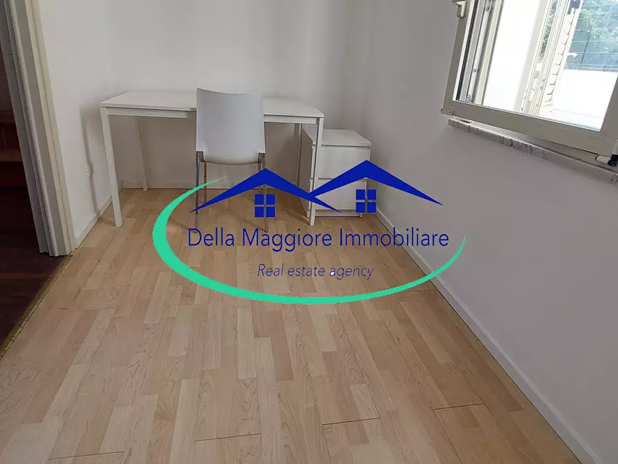 Immagine 28 di Villa in vendita  a Livorno