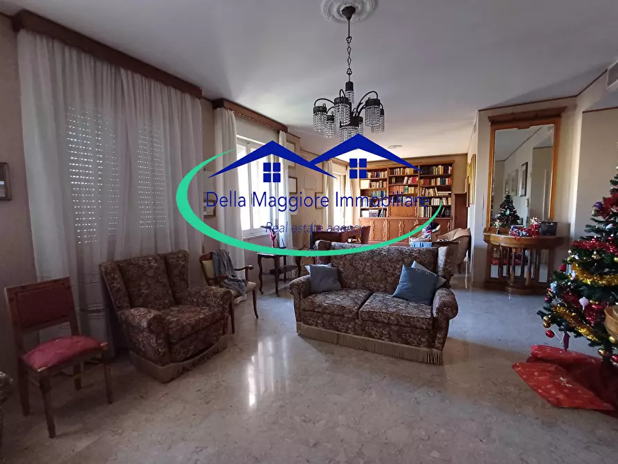 Immagine 2 di Appartamento in vendita  a Livorno