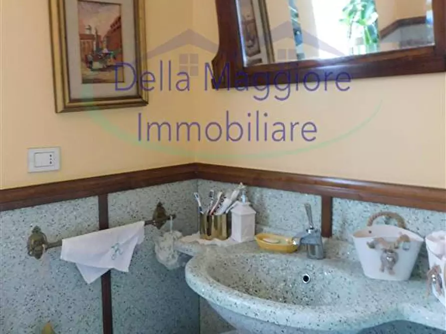 Immagine 7 di Appartamento in vendita  a Livorno