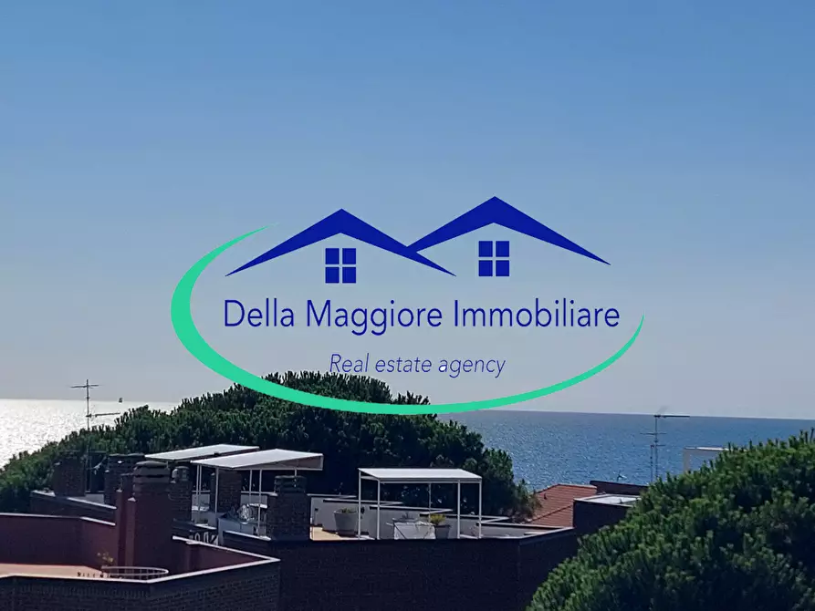 Immagine 12 di Attico in vendita  a Livorno