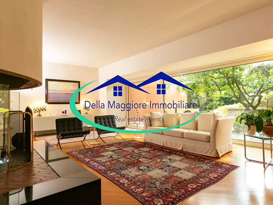 Immagine 11 di Villa in vendita  in Via di Montenero a Livorno