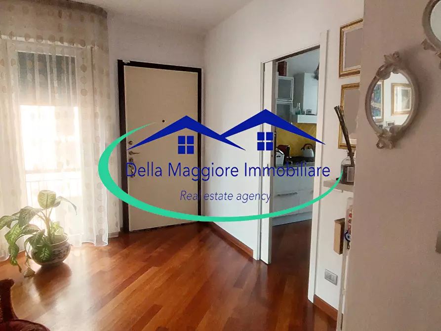 Immagine 8 di Appartamento in vendita  in Via Montebello a Livorno