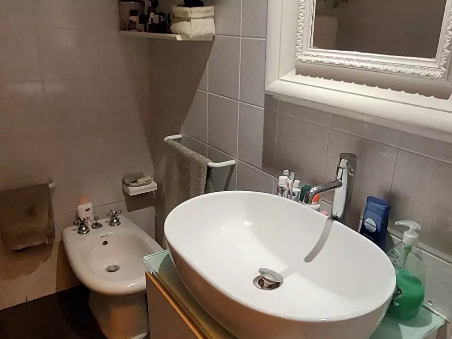 Immagine 28 di Villa in vendita  in via della prugnoliccia a Livorno